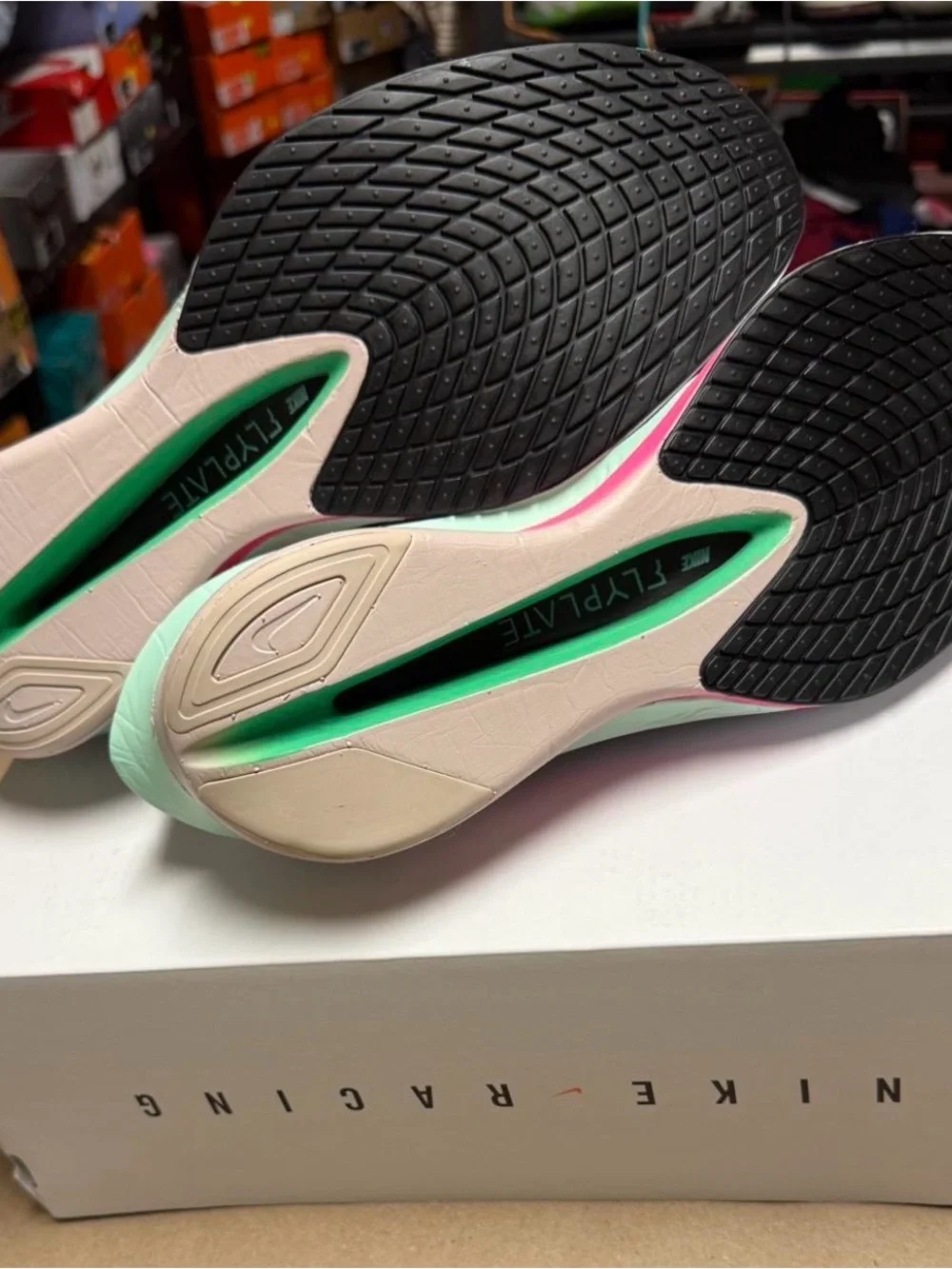 Nike Zoom X Vaporfly Next 4% Hyper Pink Mint Foam Men’s 15 running shoes NEW!